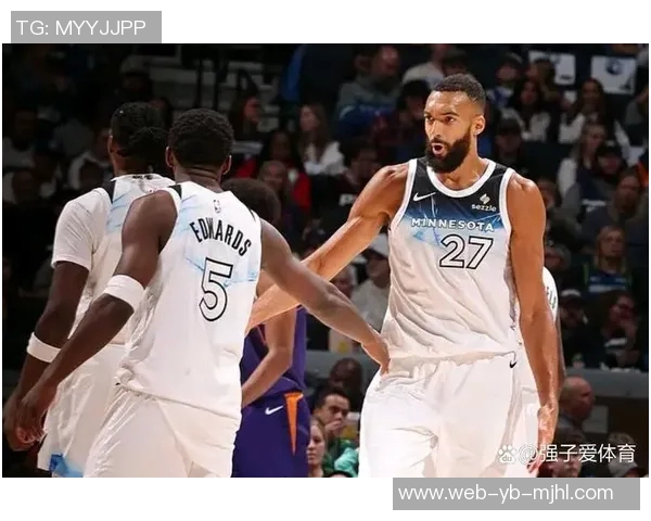 兰德尔全场最高得分22分表现出色16投7中并贡献27分8板7助3断 兰德尔全场最高得分22分表现出色16投7中并贡献27分8板7助3断