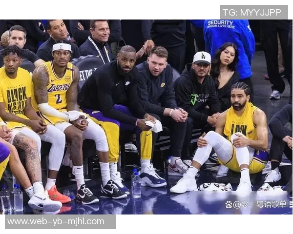 浓眉带病坚持比赛期间两次呕吐全力以赴助球队争胜