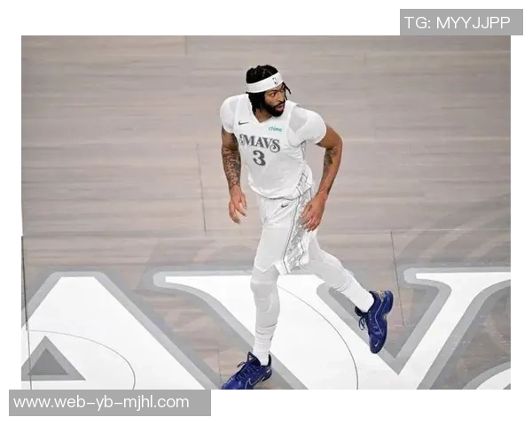 今日独行侠背靠背挑战快船浓眉加福德克莱缺阵影响比赛走势